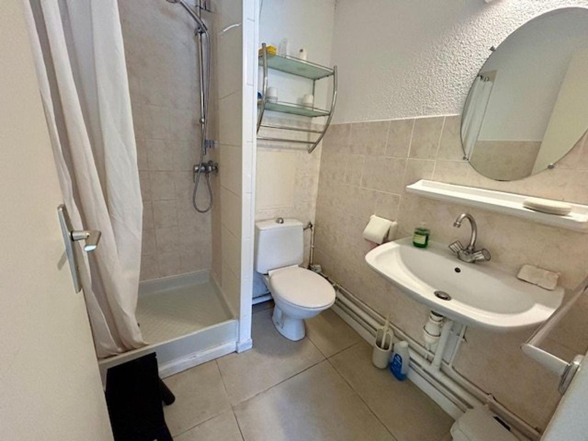 Appartement T2 A Royan, 4 Pers., Proche Plage Et Commerces, Parking, Balcon, Confortable Et Equipe - Fr-1-494-60 Bagian luar foto